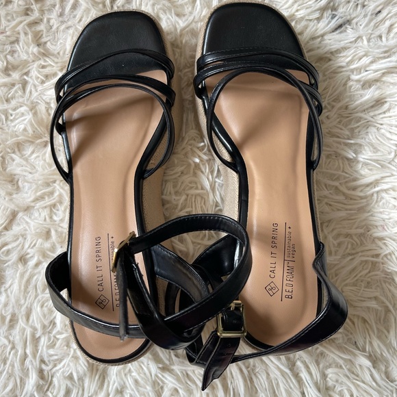Strappy Wedge Sandals CALL IT SPRING size 8 - Picture 5 of 8